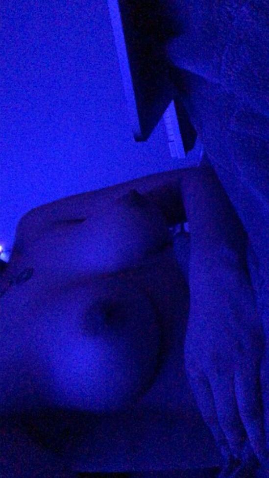 24P Kingxaviara nude