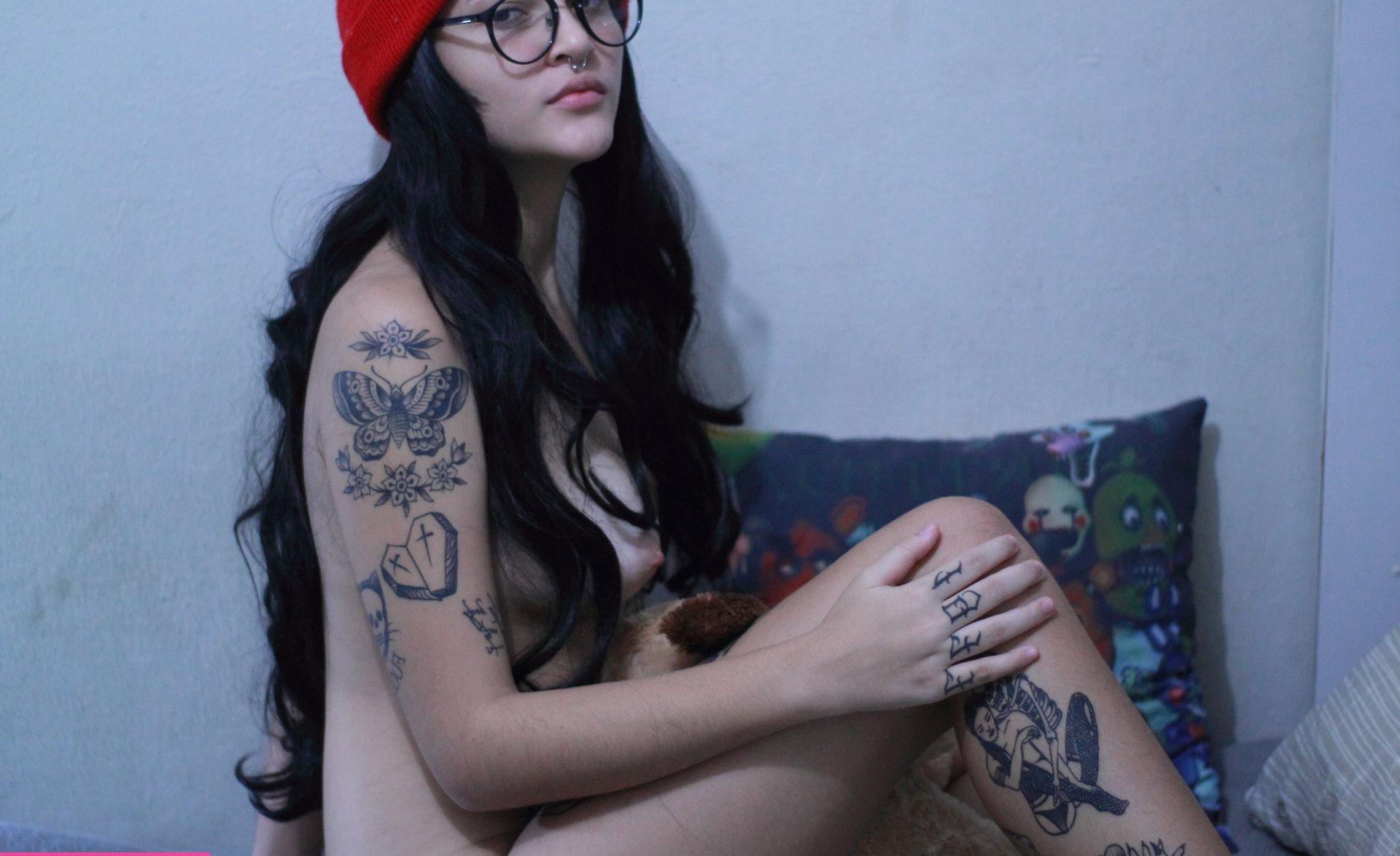 25P LadySatan nude