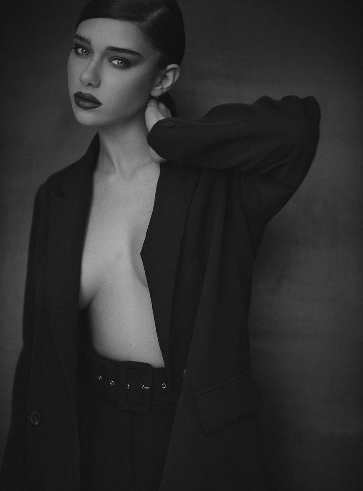 18P Milana Vino nude