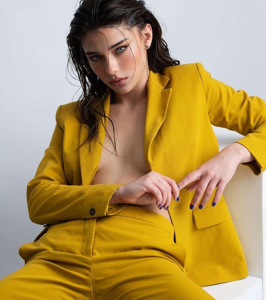 18P Milana Vino nude