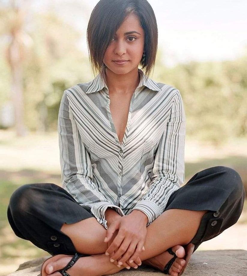 9P Parminder Nagra nude