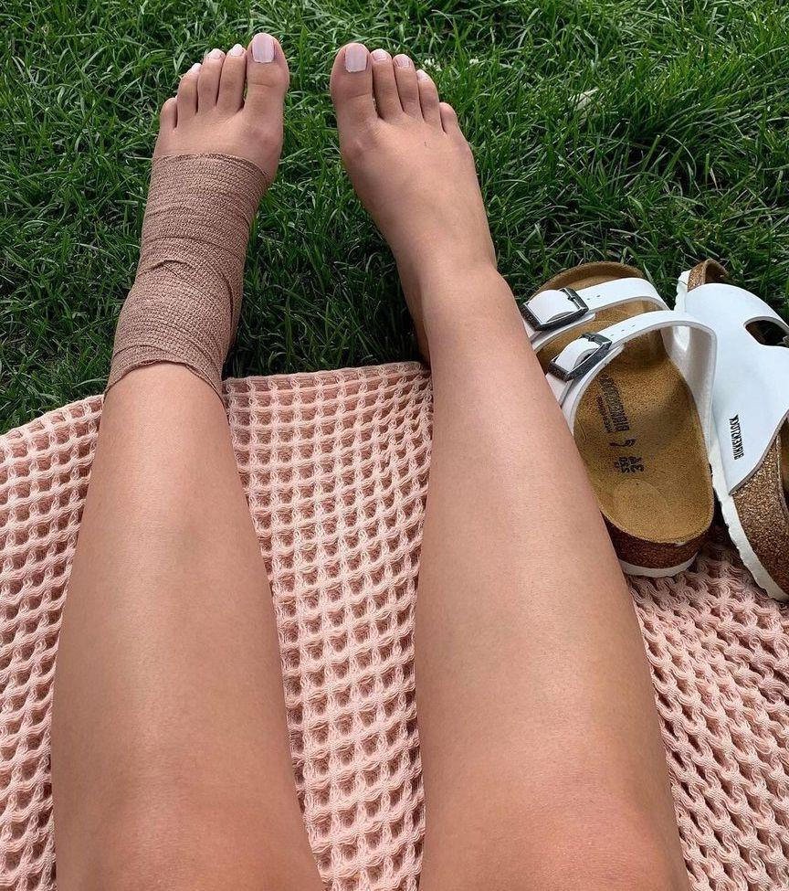 25P Melissa Estrella nude