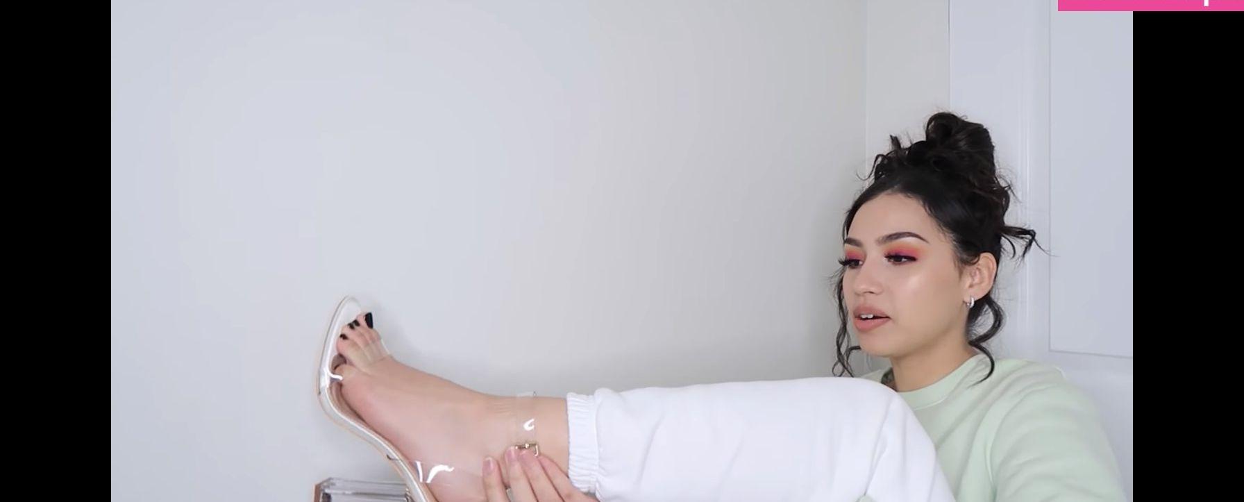 25P Melissa Estrella nude