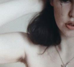 15P Dinky Demure nude