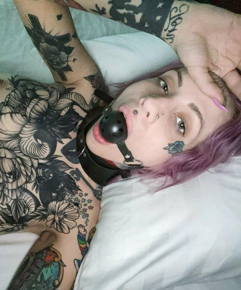 25P WomenMetal nude