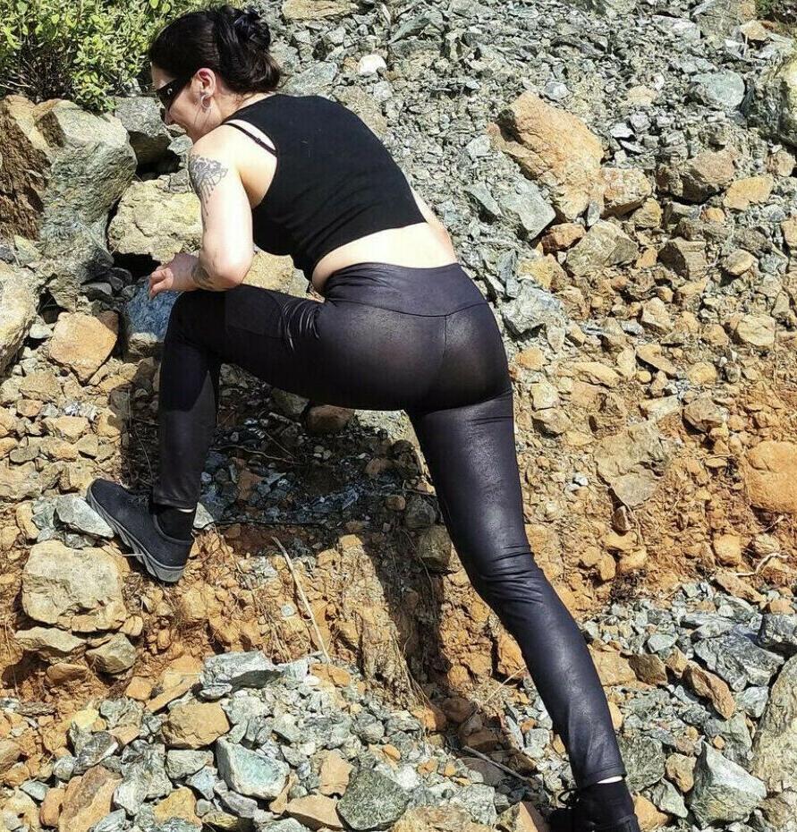 25P WomenMetal nude