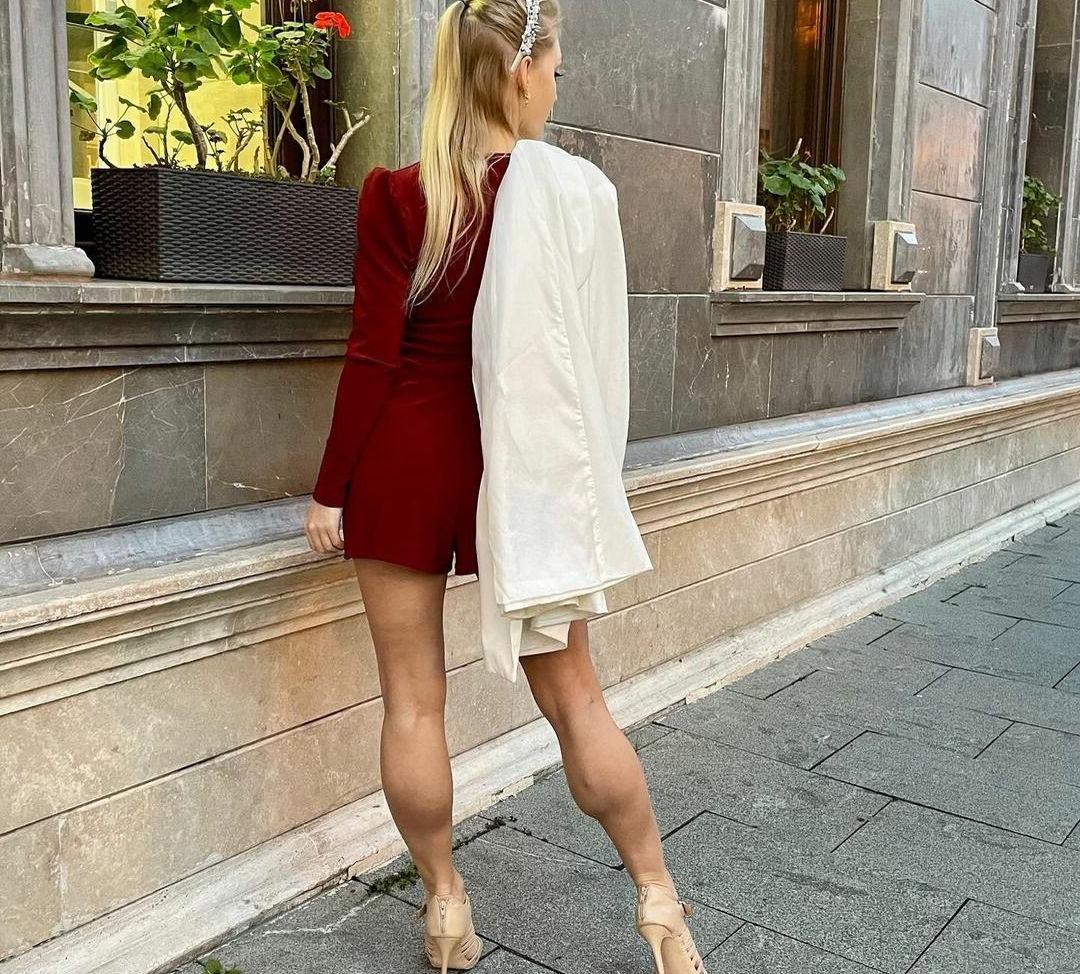 25P Gloria Legs nude