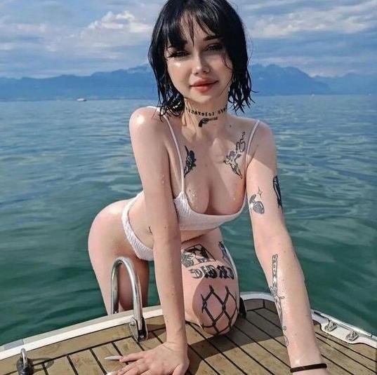 25P SaltyBxxbe nude