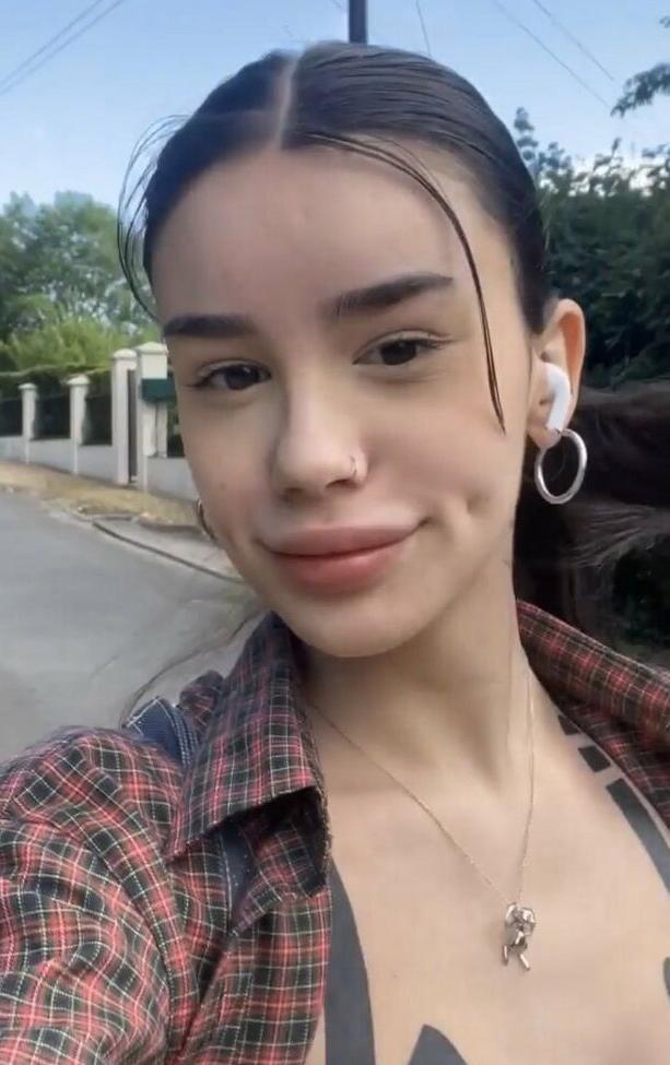 25P Zeliahxo nude