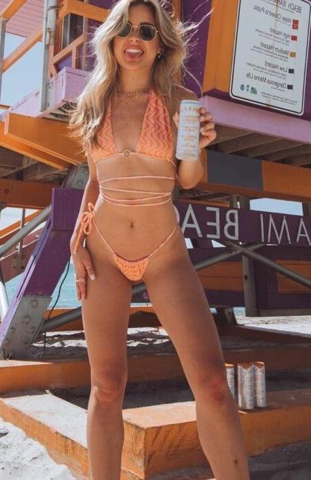 17P Vale Genta nude