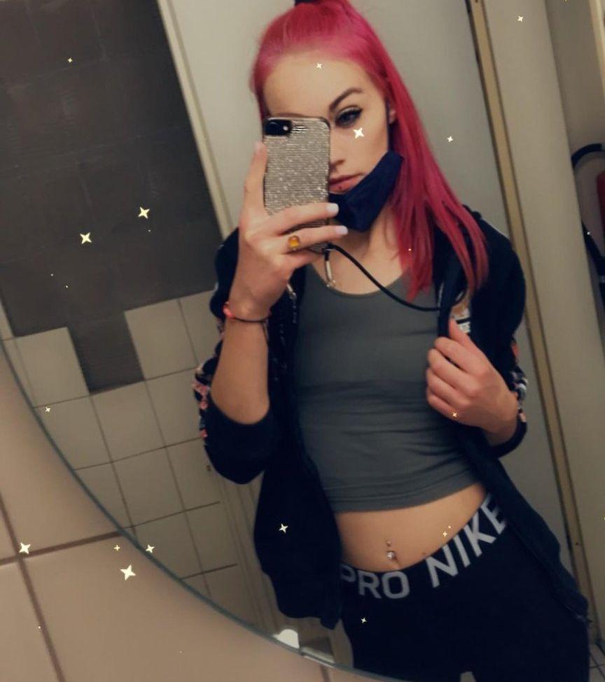 25P Gina_gzuz nude