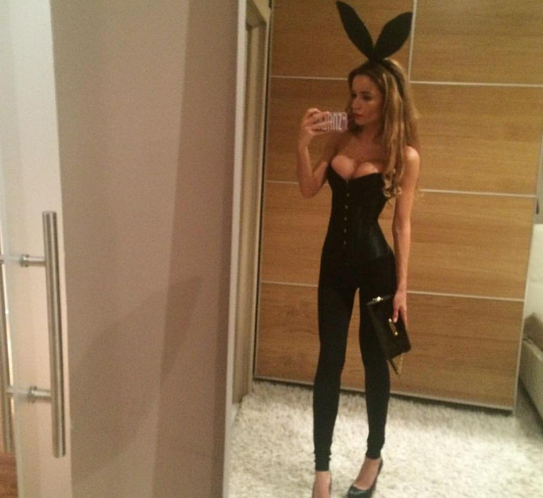25P Ekaterina Zueva nude