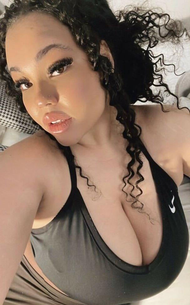 25P Tanya Mayenge nude