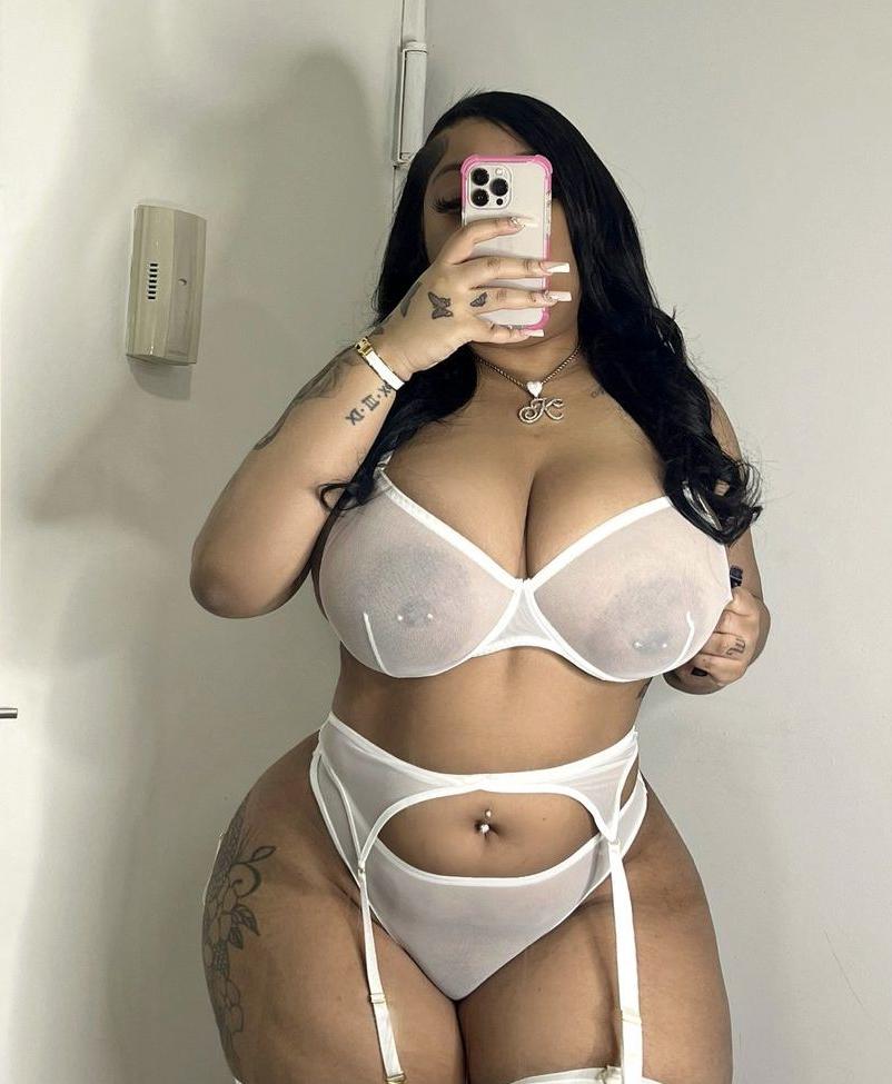 18P Kinkykior nude