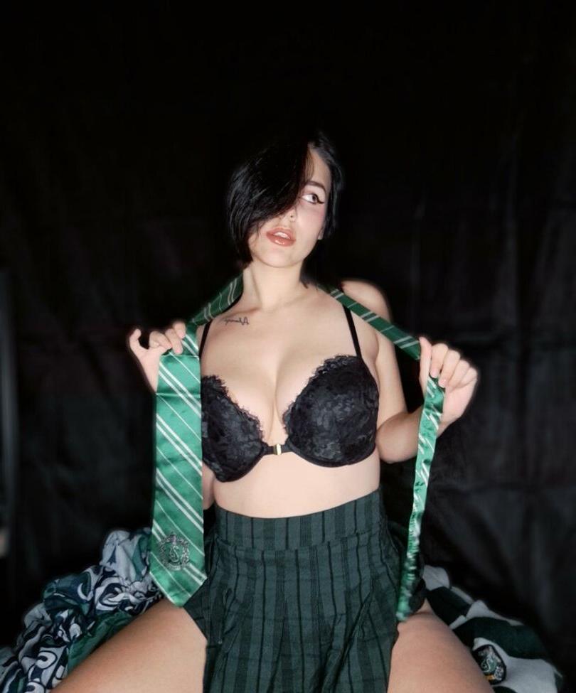 25P Sarahlashe nude
