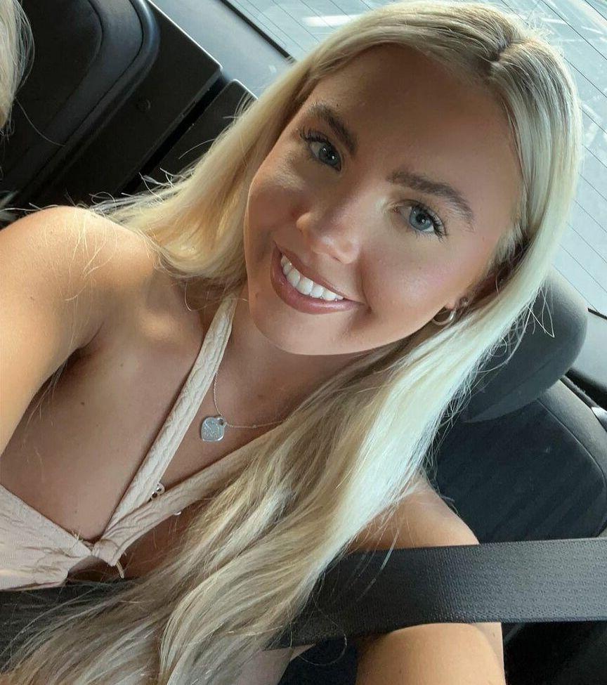 19P Beth Tucker nude