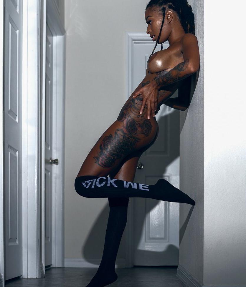 25P Dannie Ace nude