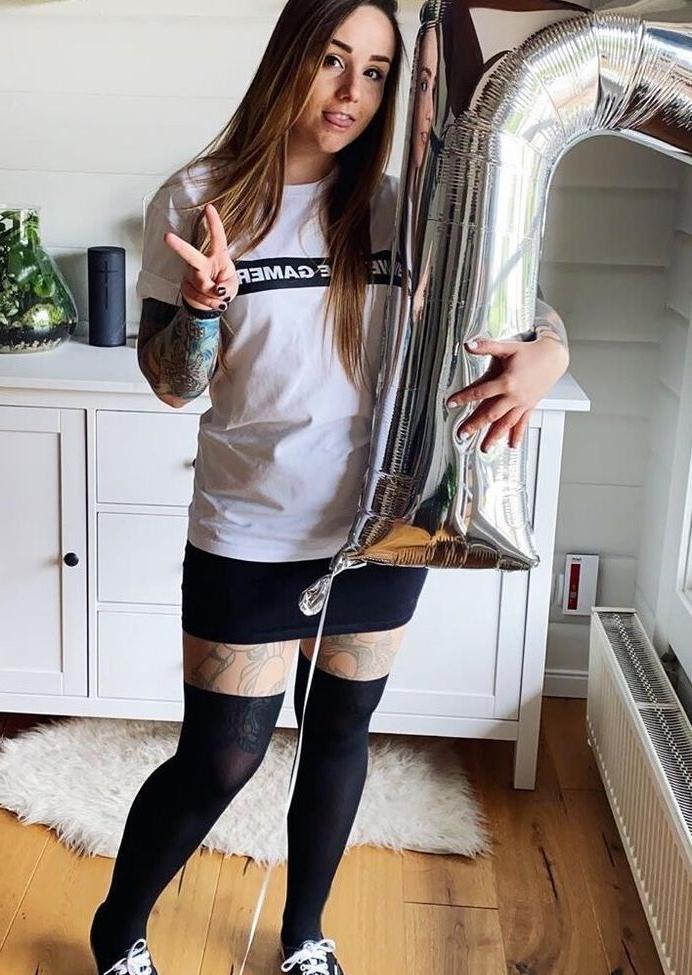25P Missrage nude