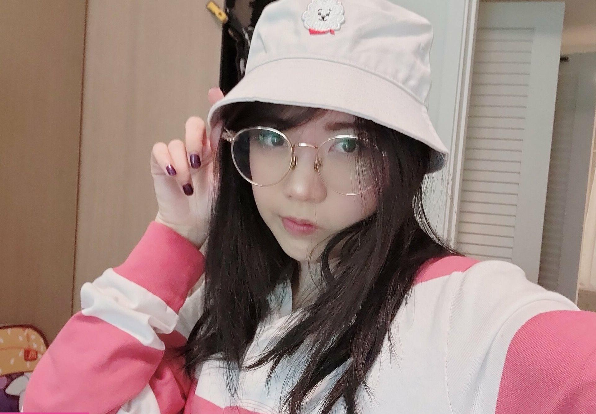25P LilyPichu nude