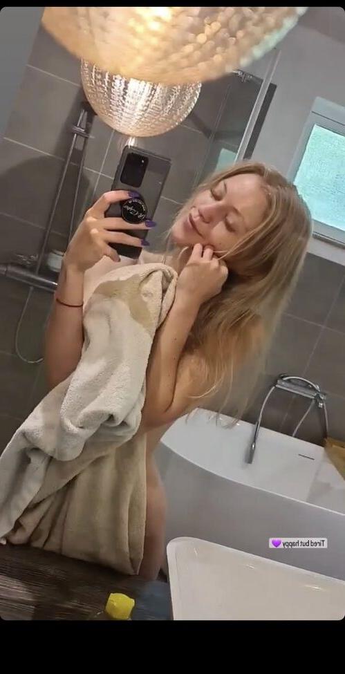 25P Copykat_ nude