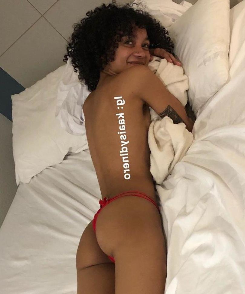 25P Kaisytoes nude