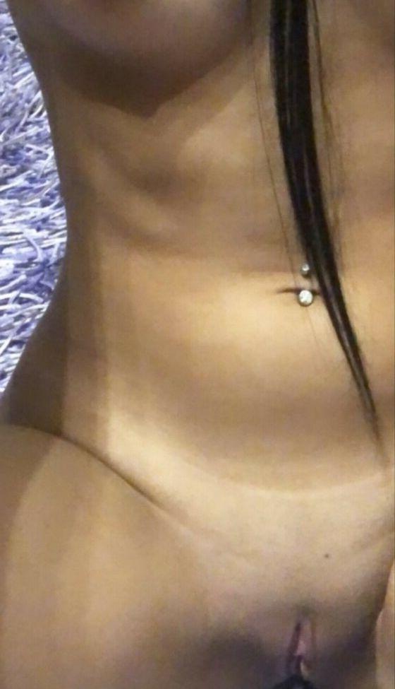 25P Kelly Ciroi nude