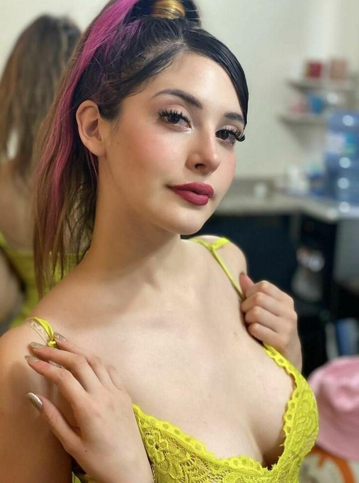 12P Icata nude