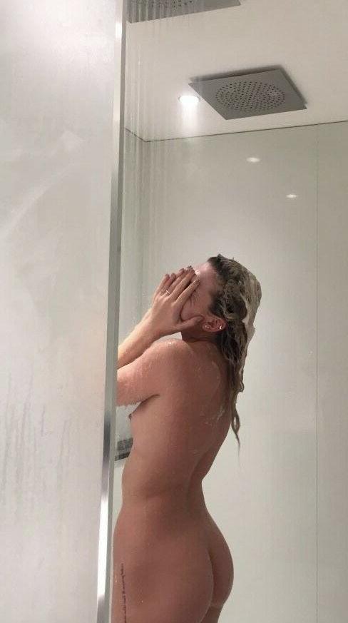 13P Louisa Johnson nude