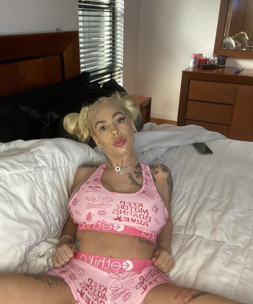25P BlueFaceBarbie nude