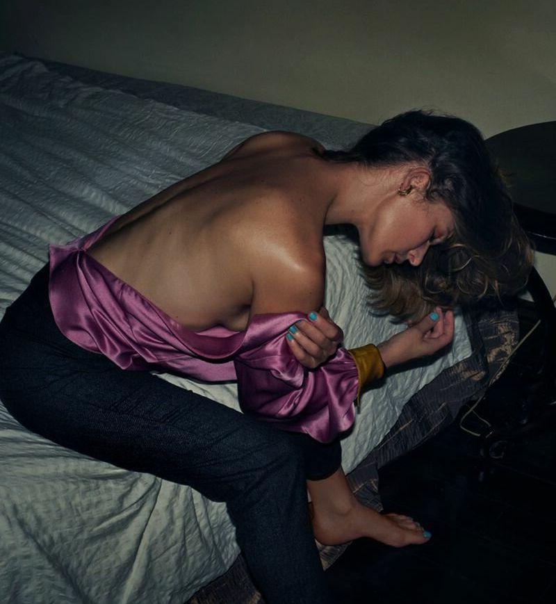 25P Milla Jovovich nude