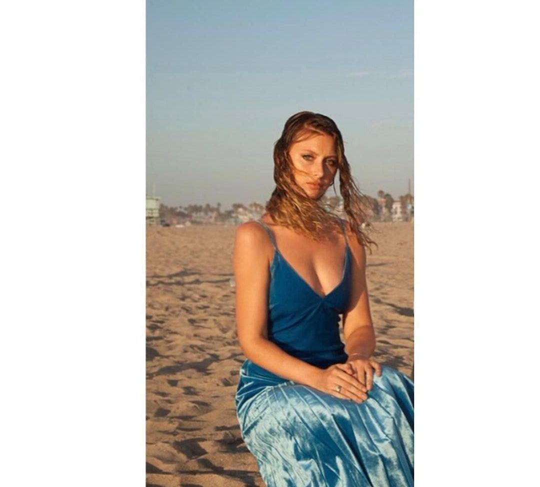 25P Aly Michalka nude