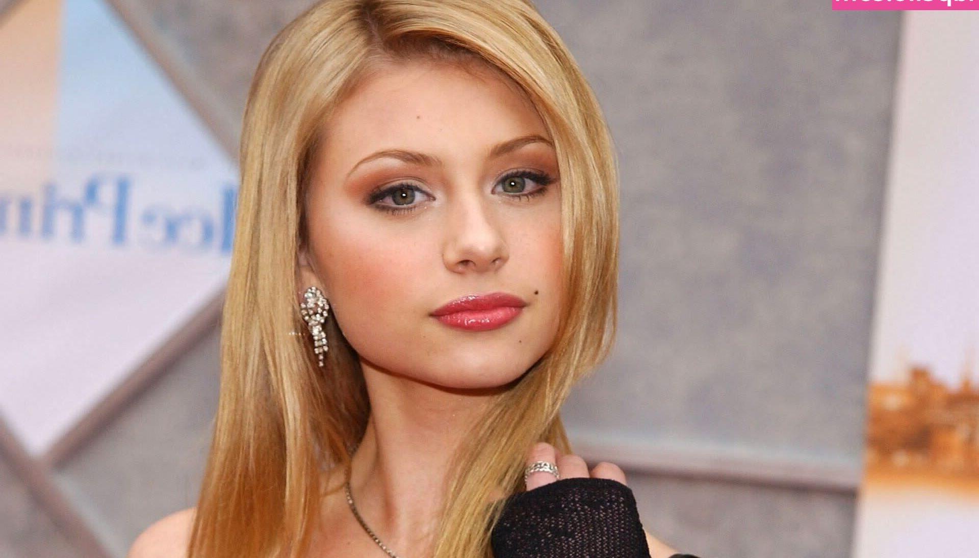 25P Aly Michalka nude