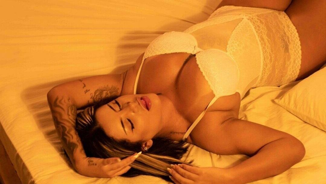 25P Dj Jhenny nude