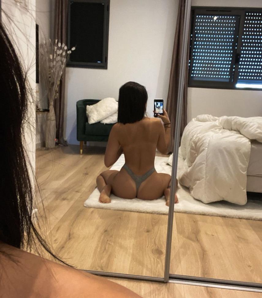 11P Maureen Carrington nude