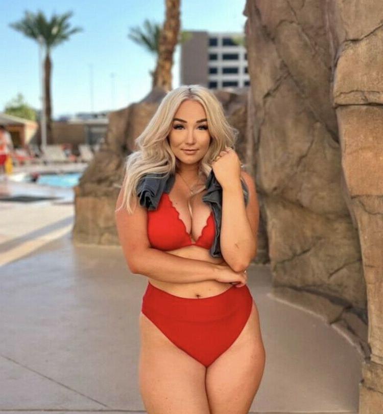 25P Whitney Wright nude