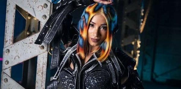 25P Sasha Banks nude