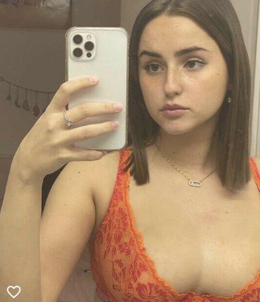 25P Charlotte Haffner nude