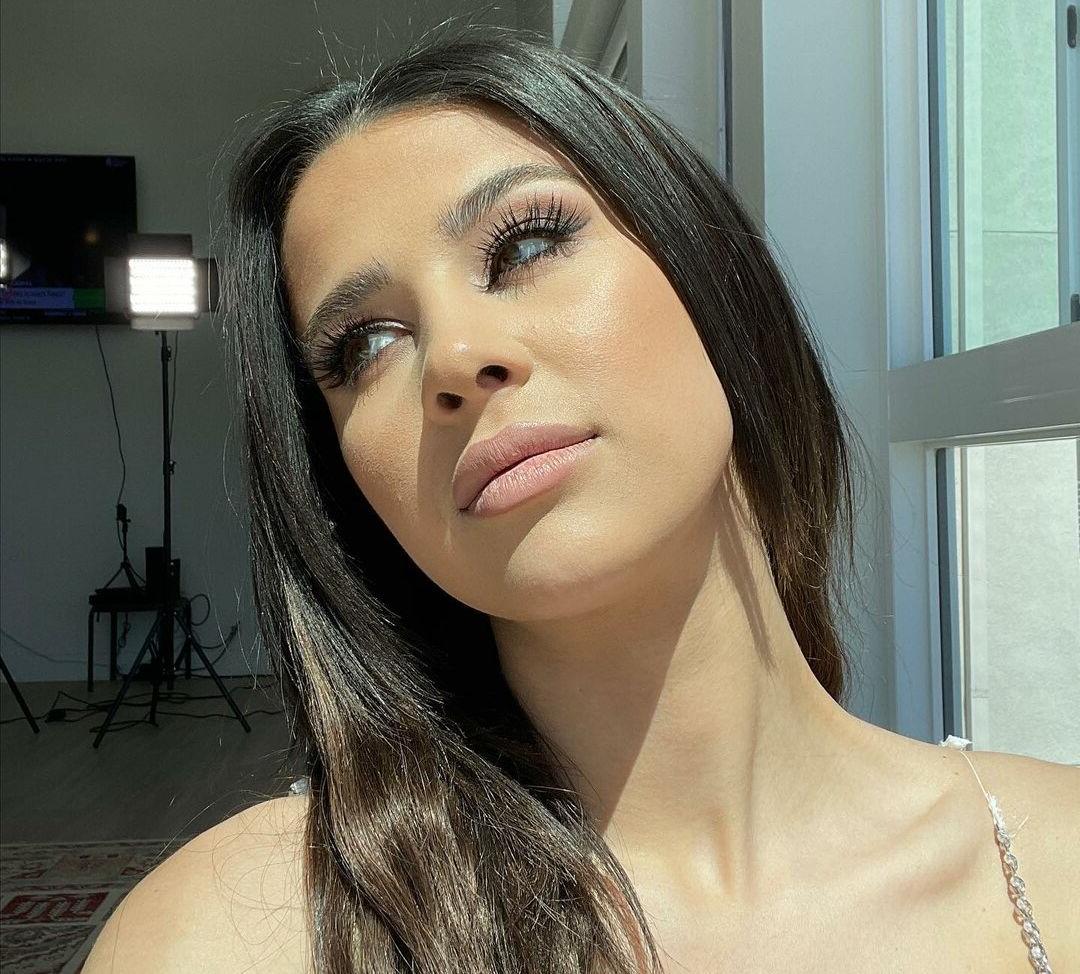 25P Kylie Rocket nude
