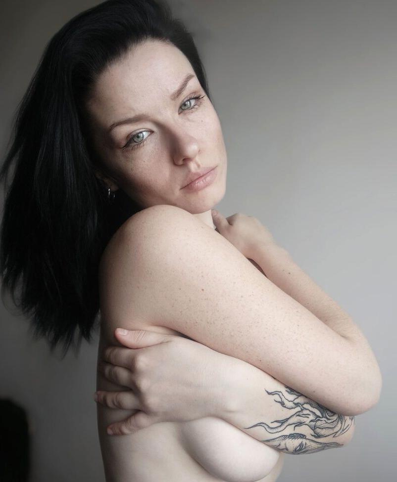 25P Innervus nude
