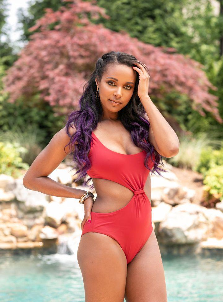 25P Brandi Rhodes nude