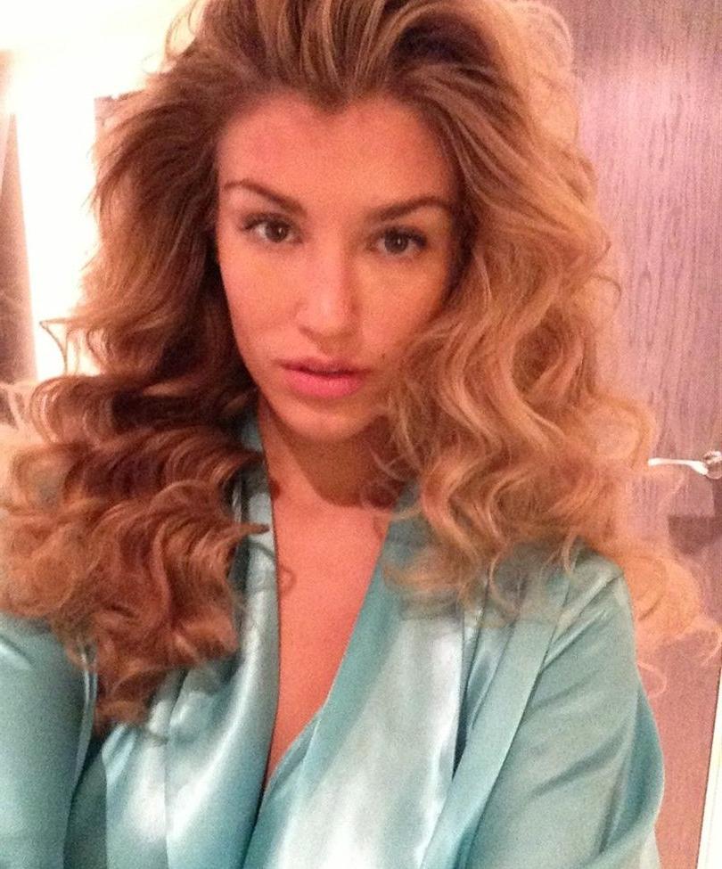 25P Amy Willerton nude