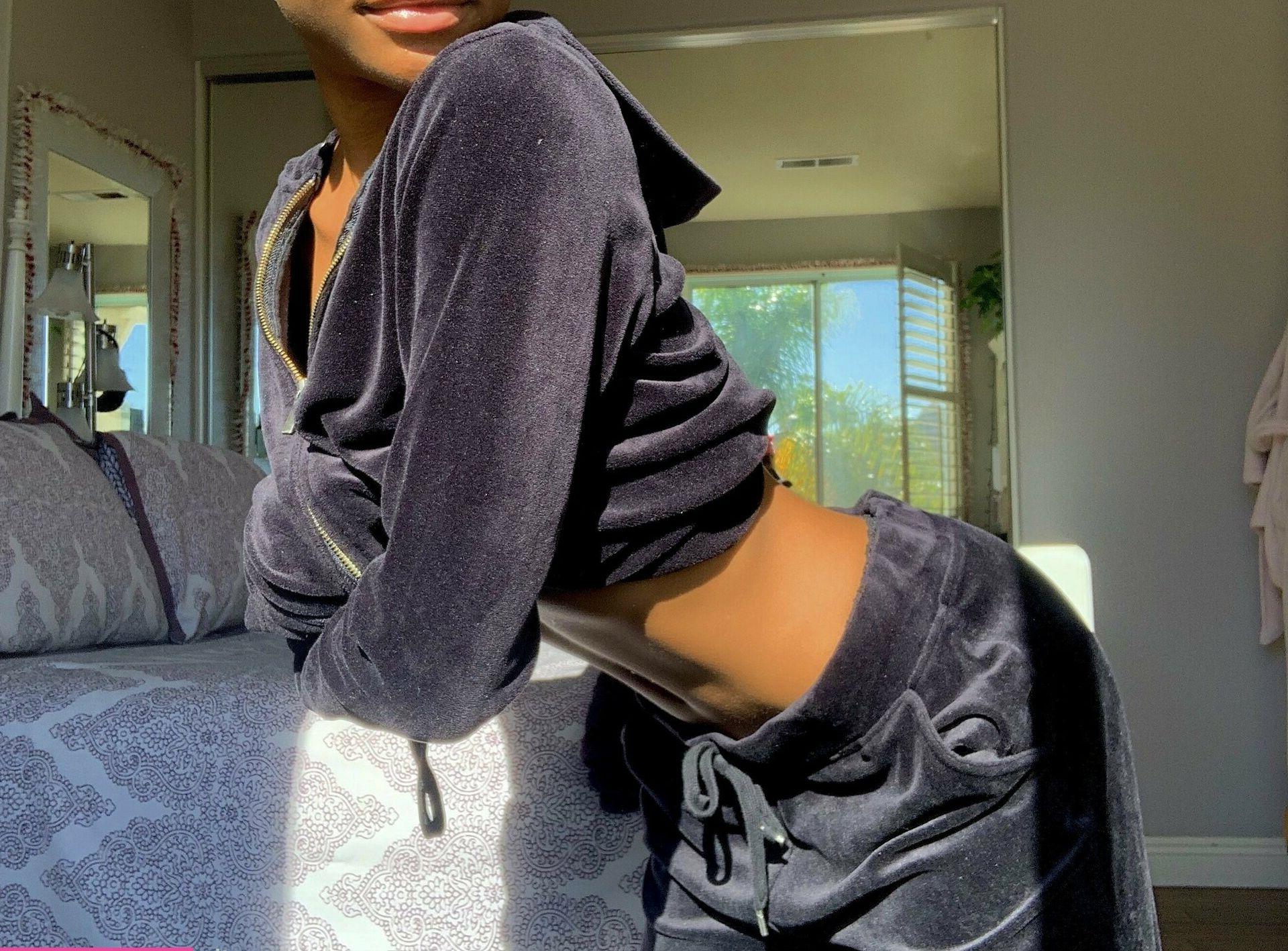 25P Karliebaby_k nude