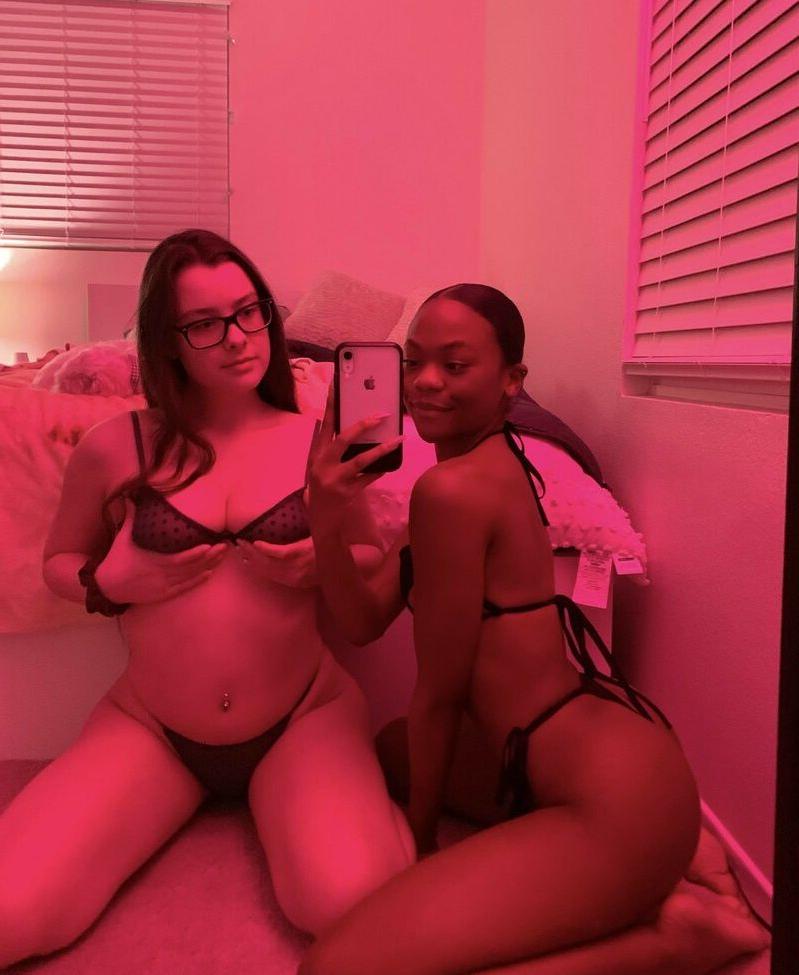 25P Karliebaby_k nude