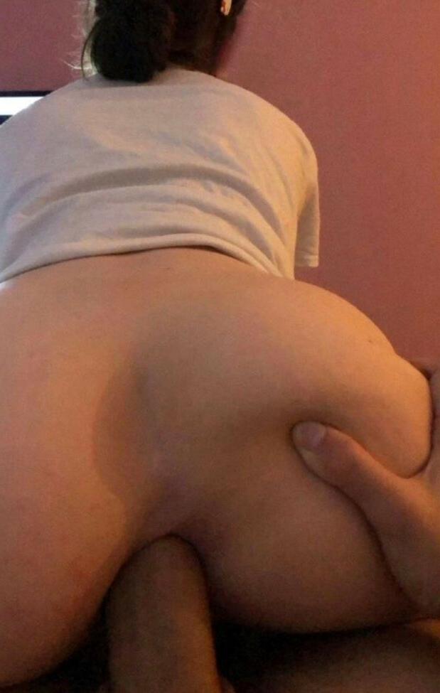 20P Ellesclub nude