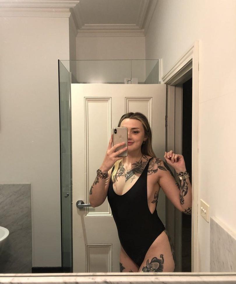 25P Grace Audrey nude