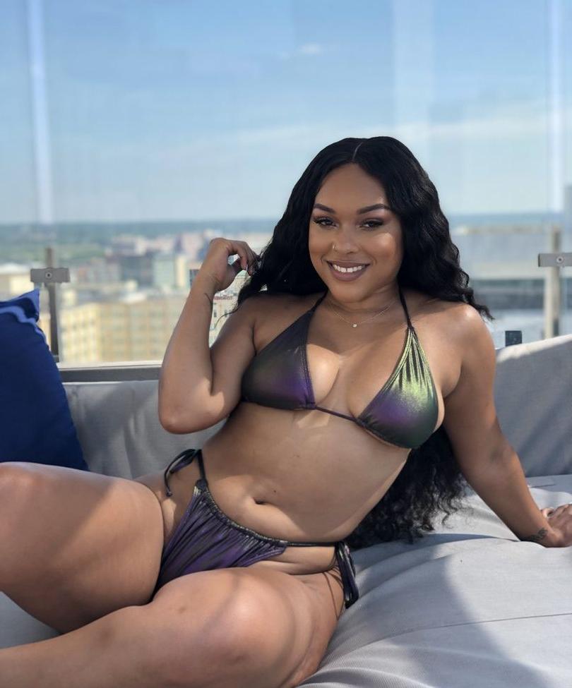20P Sachelamonte nude