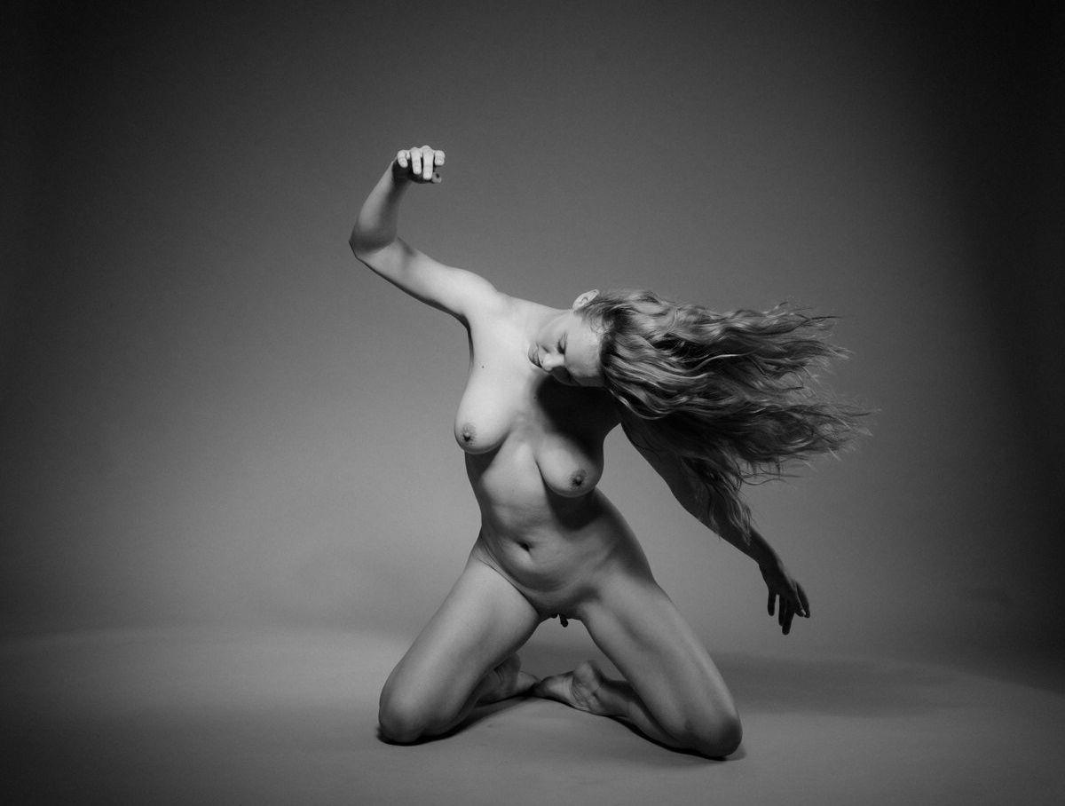 25P Kayla Coyote nude