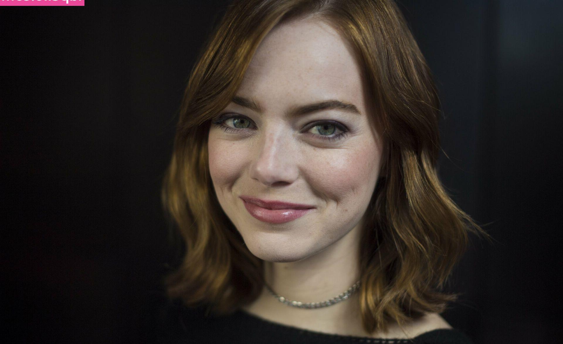 25P Emma Stone nude