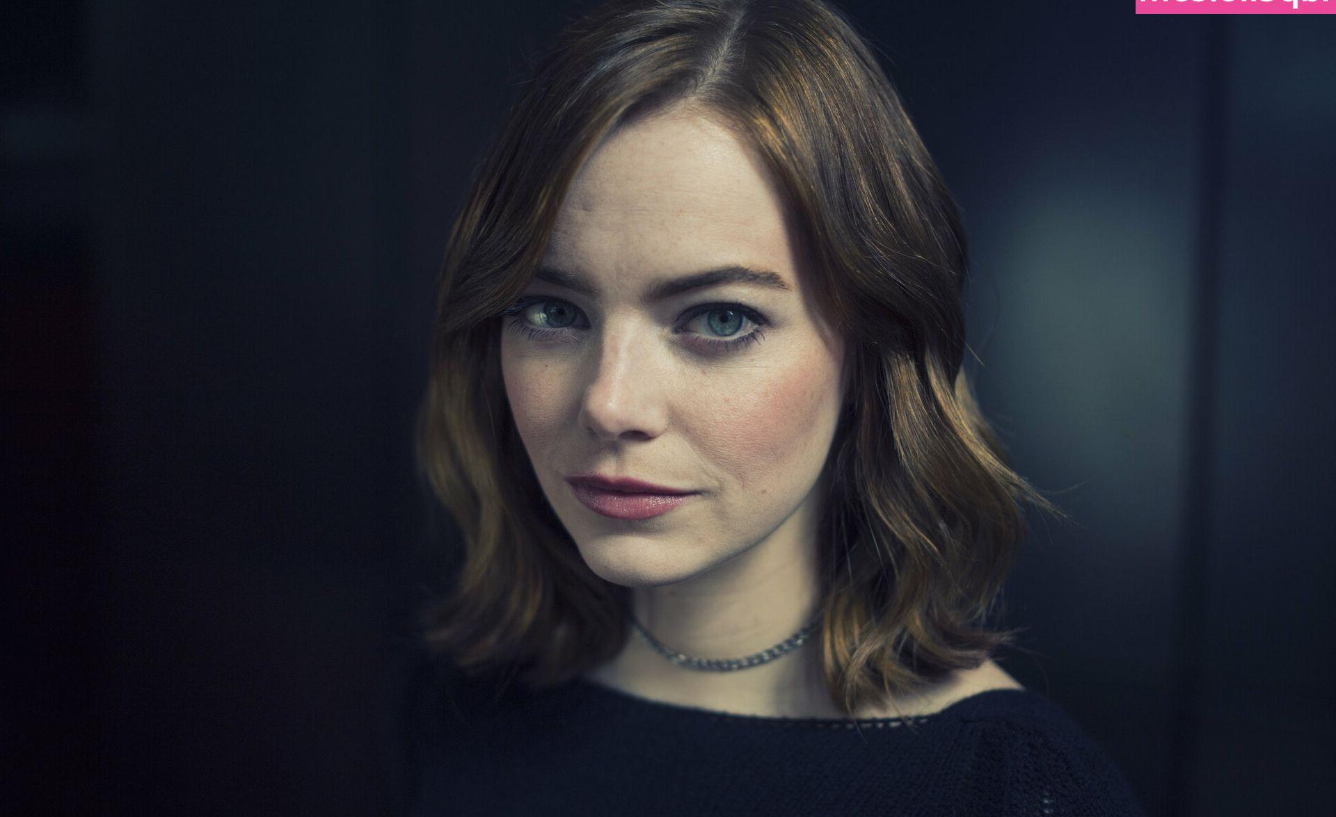 25P Emma Stone nude