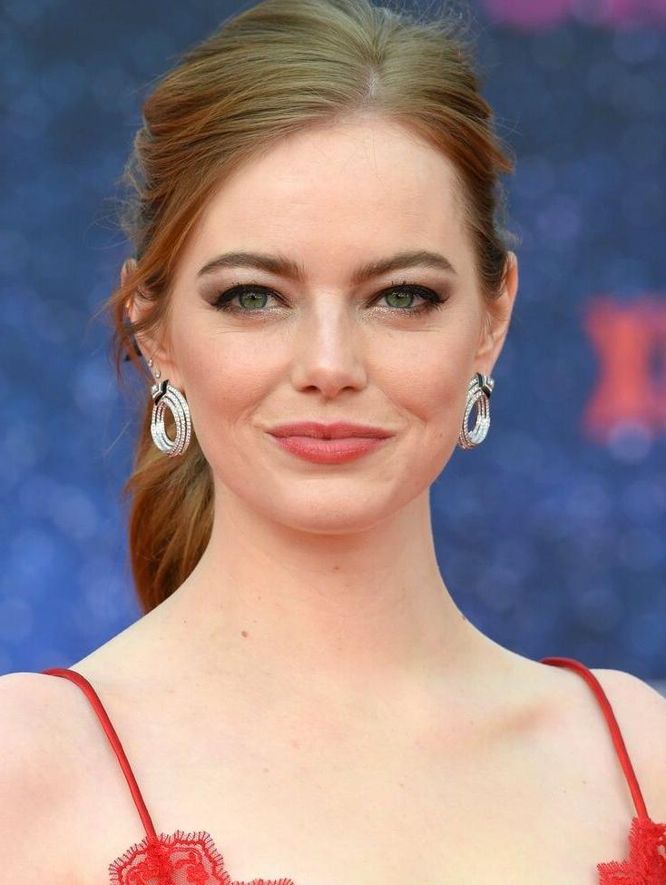 25P Emma Stone nude